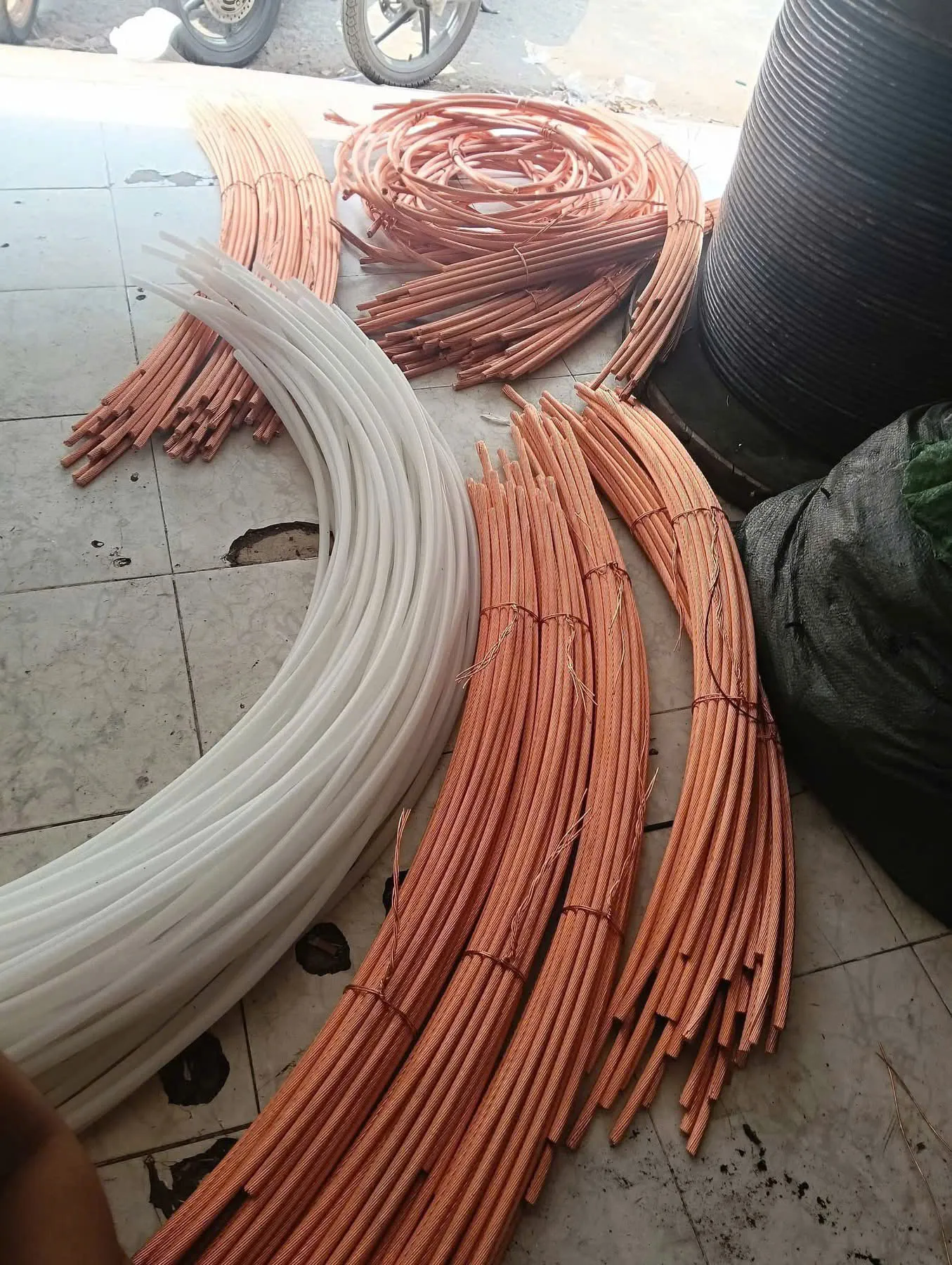 Dịch Vụ Thu Mua Phế Liệu Uy Tín, Giá Cao Nhất Hiện Nay